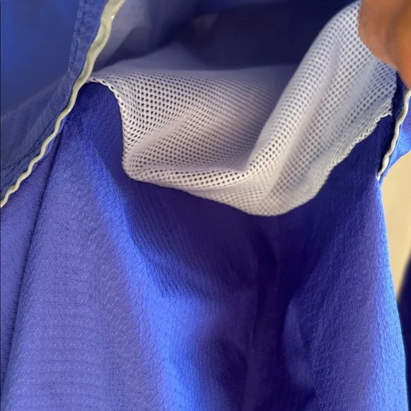 Brooks running wind jacket Activent EUC women’s small - Picture 7 of 14